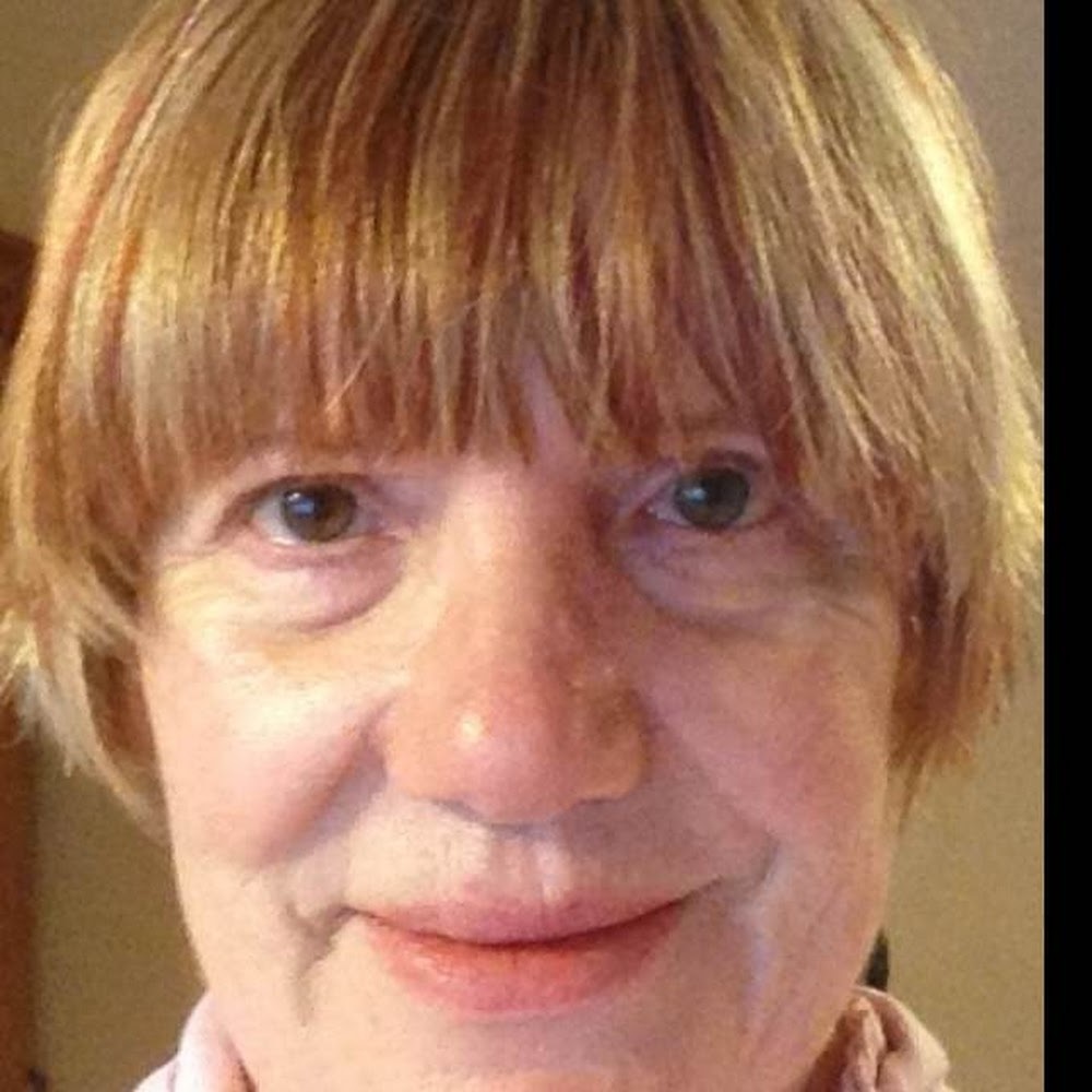 Meet your Posher, Carolyn
